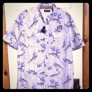 NWT 🐟CHAPS performance wear fish button down!